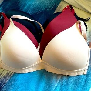Three bras size 38C